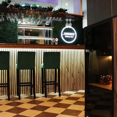 Hotel Kamienica à Sulęcin Extérieur photo